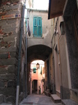 SX19535 Street in Riomaggiore, Cinque Terre, Italy.jpg